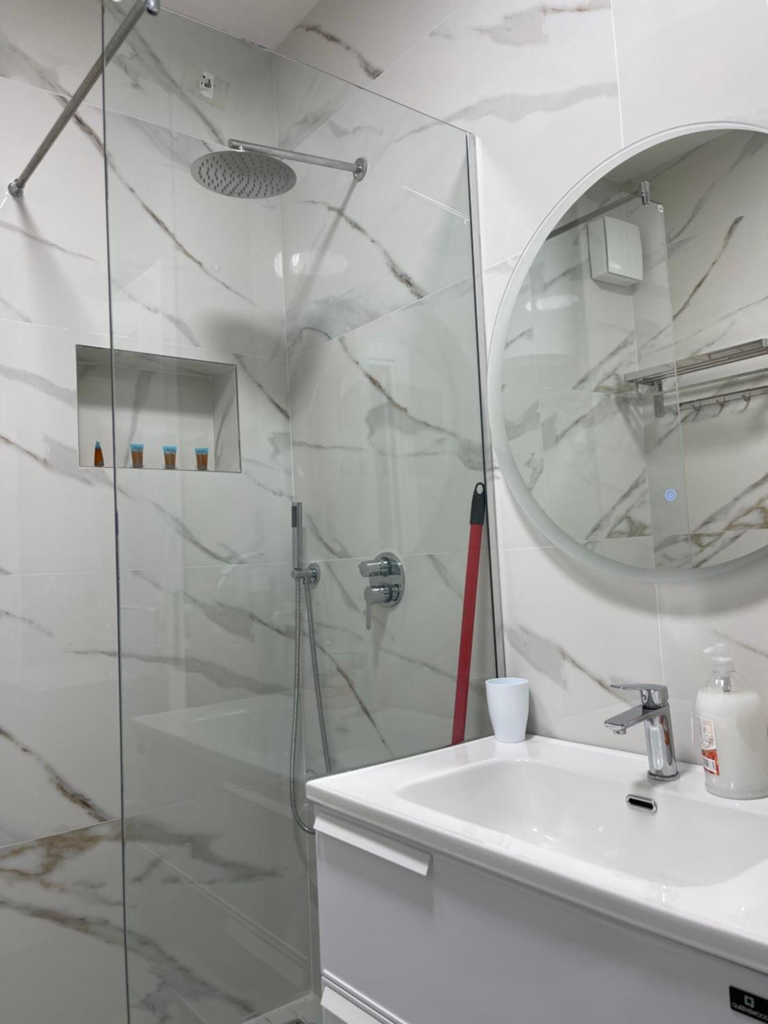 Aura Appartement Durrës